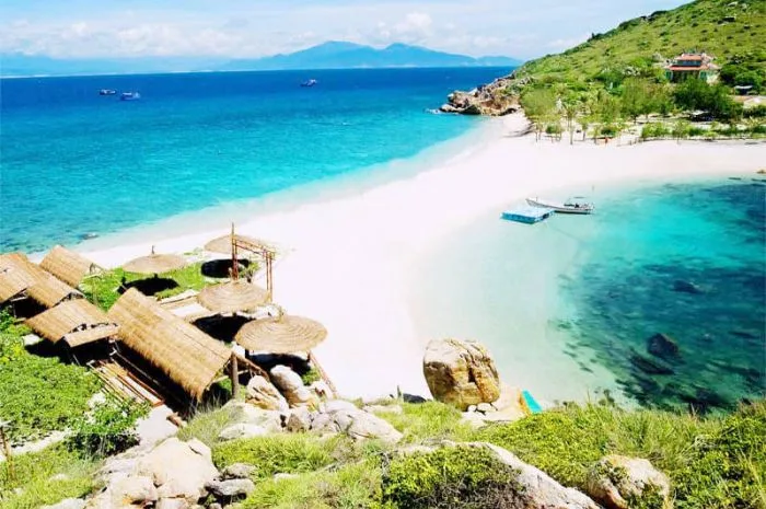 Tour Đảo Yến Đông Tằm Nha Trang