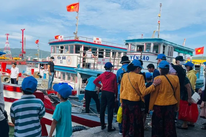 Tour Đảo Yến Đông Tằm Nha Trang