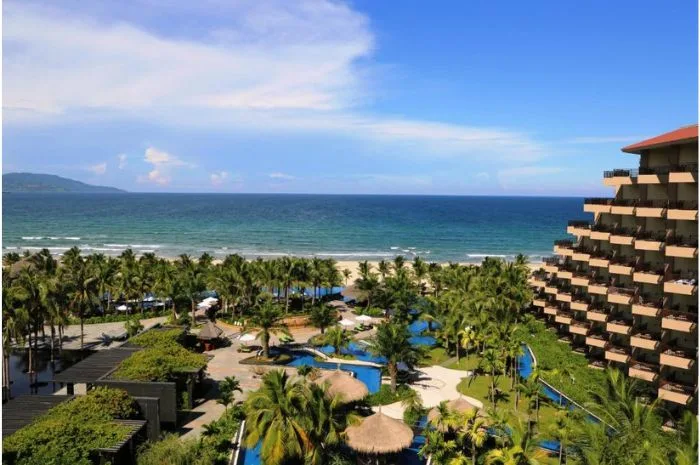 Khách sạn Đà Nẵng có bãi biển riêng
