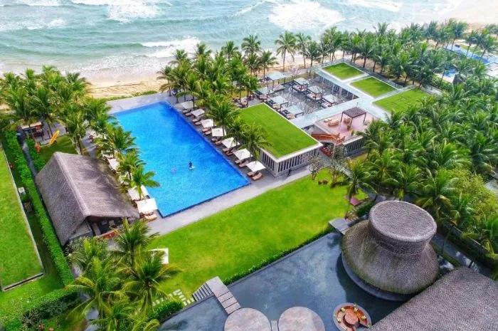 Khách sạn Đà Nẵng có bãi biển riêng