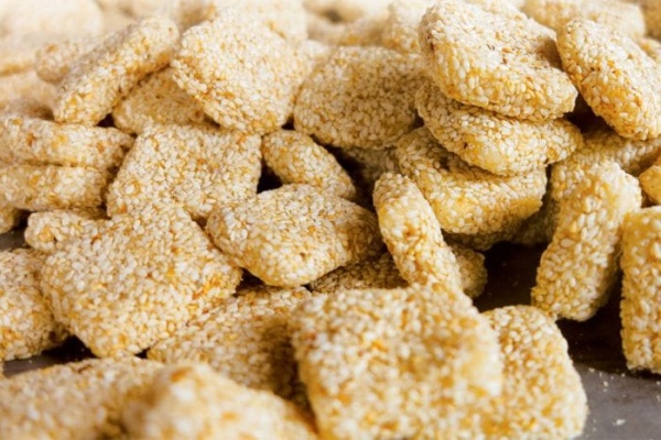 Bánh khô mè Đà Nẵng – Top 10 địa chỉ mua bánh khô mè uy tín