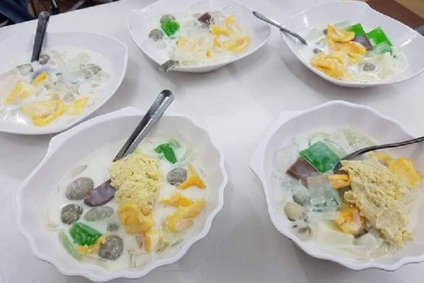 Chè Liên Đà Nẵng – Review sức hấp dẫn, giá và các chi nhánh