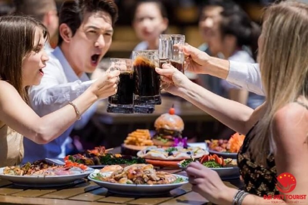 Combo vé Bà Nà Hill và buffet – Cập nhật mới nhất 2025