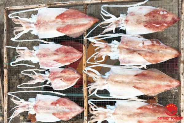 Thưởng thức mực một nắng Cù Lao Chàm thơm ngon, khó cưỡng