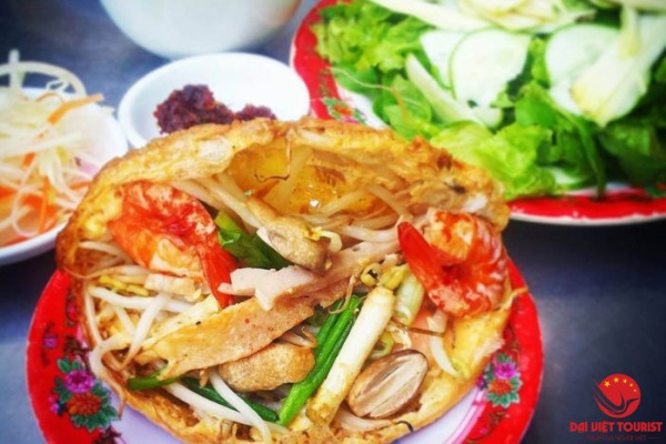 Điểm tên top 16 quán bánh khoái Huế nổi tiếng thơm ngon