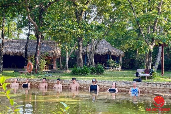 Suối khoáng nóng Thanh Tân Huế dịch vụ và giá vé mới nhất