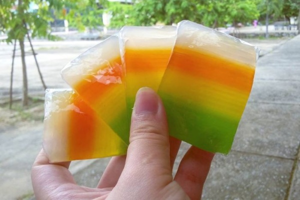 Bánh da lợn Hội An món ăn rất ngon không nên bỏ qua