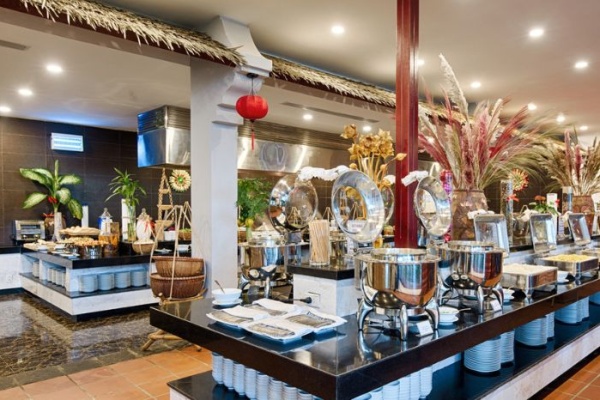 Giới thiệu về nhà hàng Rồng Đỏ Núi Thần Tài có gì đặc biệt?