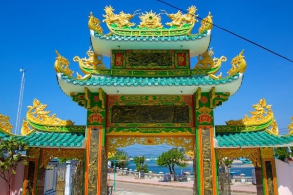 Dinh Bà Phú Quốc – Không gian tâm linh giữa lòng biển