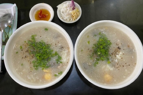 List 10 quán cháo Phú Quốc ngon rẻ lâu đời trên đảo ngọc