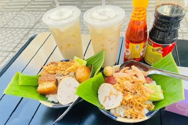 List 10 quán xôi Phú Quốc ngon giá bình dân rất đông khách