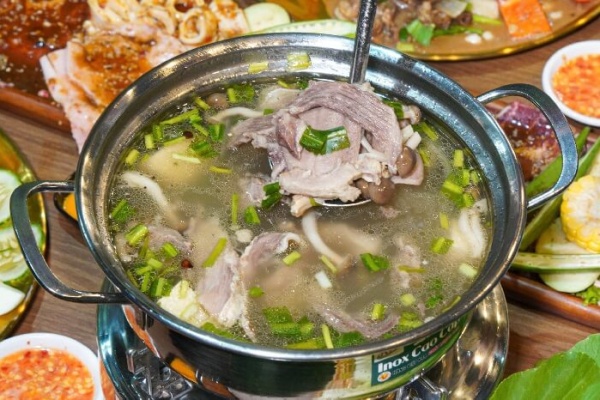 Top 10 quán lẩu bò Đà Nẵng ngon và nổi tiếng cực đông khách