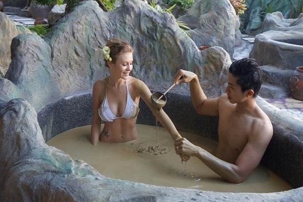 Giá vé tắm bùn Tháp Bà Nha Trang bật mí bí kíp mua giá rẻ