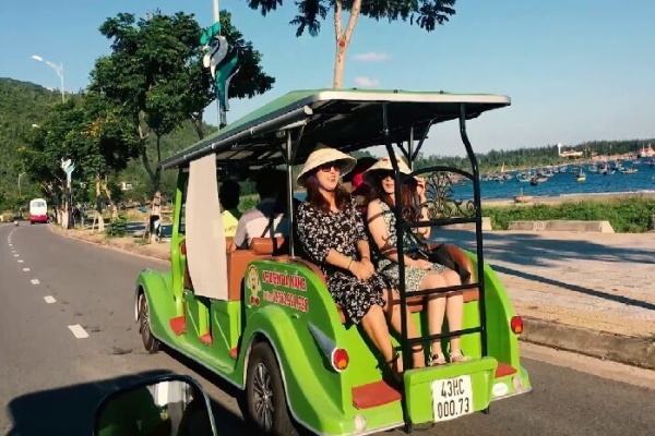 Trải nghiệm xe điện du lịch Đà Nẵng giá rẻ dạo mát ngắm cảnh