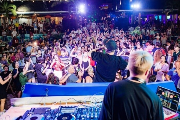 10 quán bar Nha Trang khiến dân chơi “phải lòng” ngay lần đầu