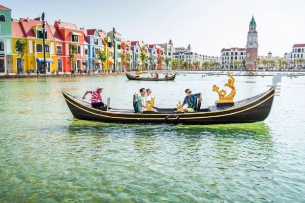 Giá vé đi thuyền sông Venice Grand World Phú Quốc [Cập nhật 2026]