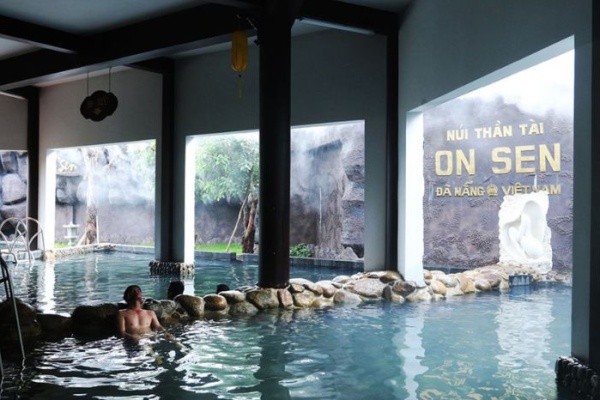 Tắm onsen khoáng nóng có lợi gì? Những tác dụng thực sự bạn nên biết