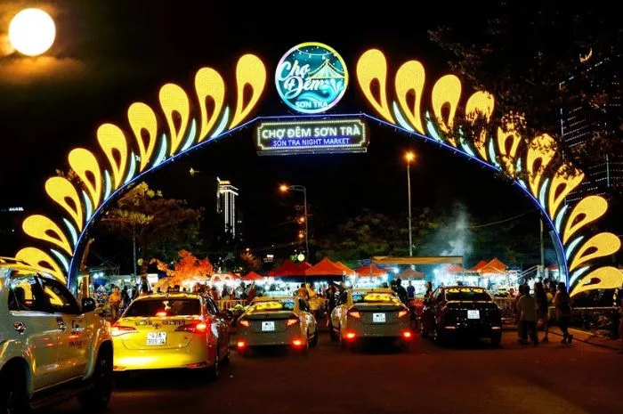 chợ đêm Sơn Trà