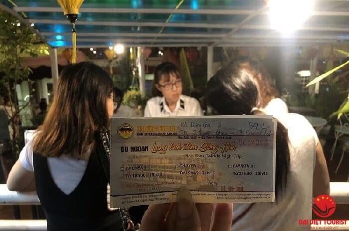 Giá vé du thuyền Đà Nẵng