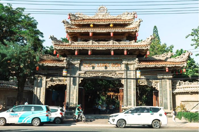 Chùa Long Sơn Nha Trang