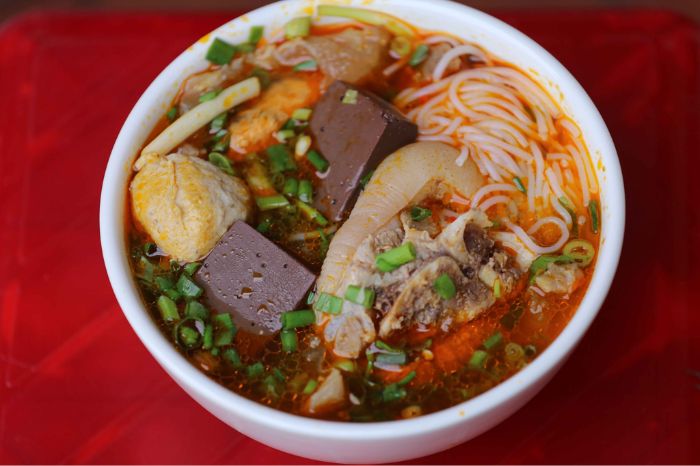 Địa điểm du lịch Huế