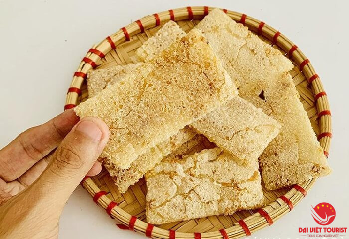Kẹo mè xửng Huế