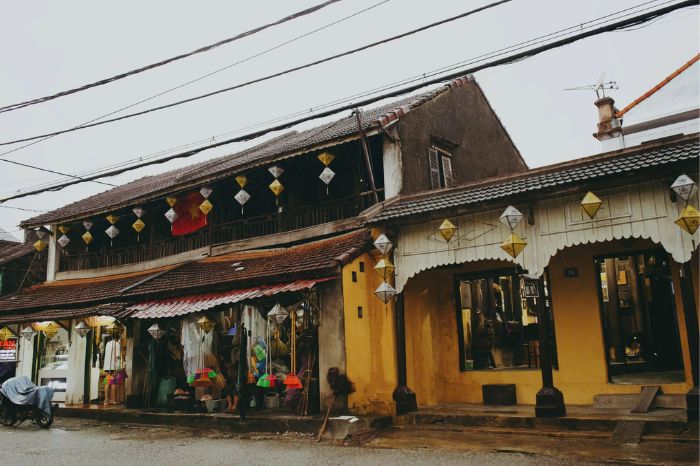 Phố cổ Bao Vinh Huế