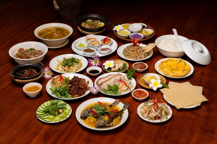 Quán cơm Huế