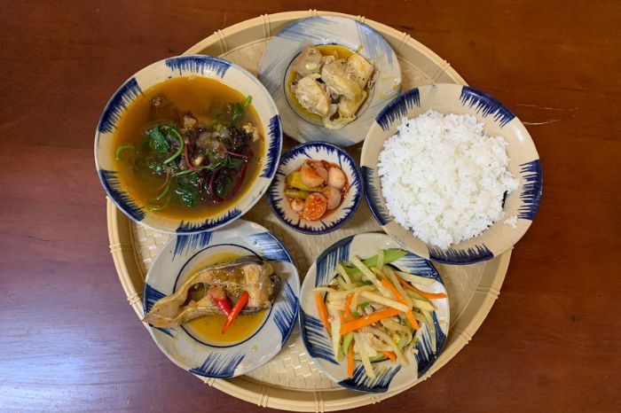 Quán cơm Huế