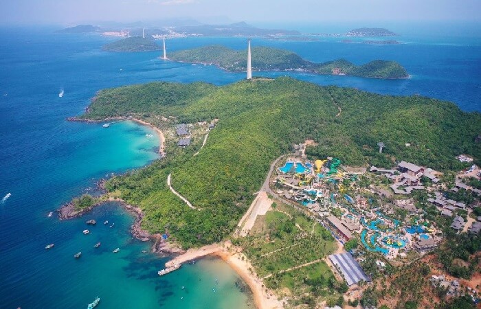 Công viên nước Aquatopia Hòn Thơm