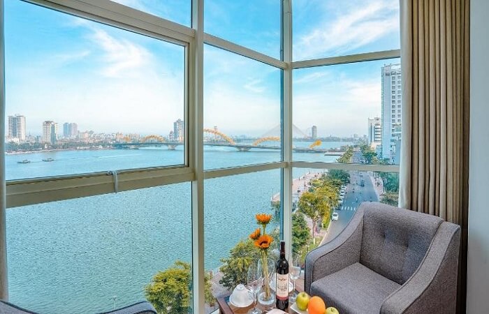 Khách sạn Đà Nẵng gần cầu Rồng