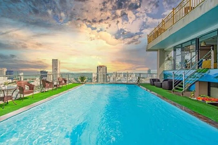 Khách sạn đường Phạm Văn Đồng Đà Nẵn