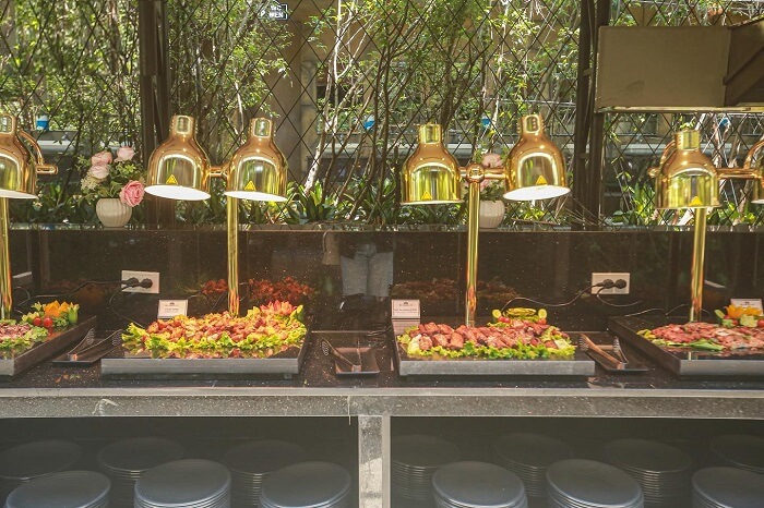 Nhà hàng Phượng Hoàng Núi Thần Tài