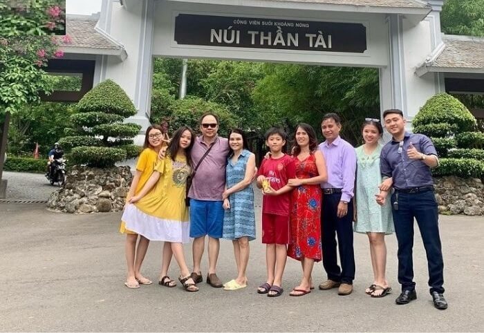 Phương tiện di chuyển lên Núi Thần Tài