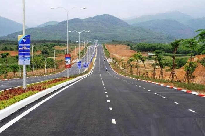 Phương tiện di chuyển lên Núi Thần Tài