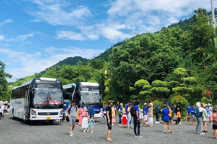 Phương tiện di chuyển lên Núi Thần Tài