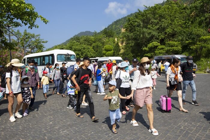 Phương tiện di chuyển lên Núi Thần Tài