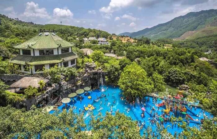 Thuê xe ô tô từ Đà Nẵng đi Núi Thần Tài