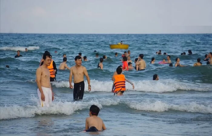 Biển Nguyễn Tất Thành