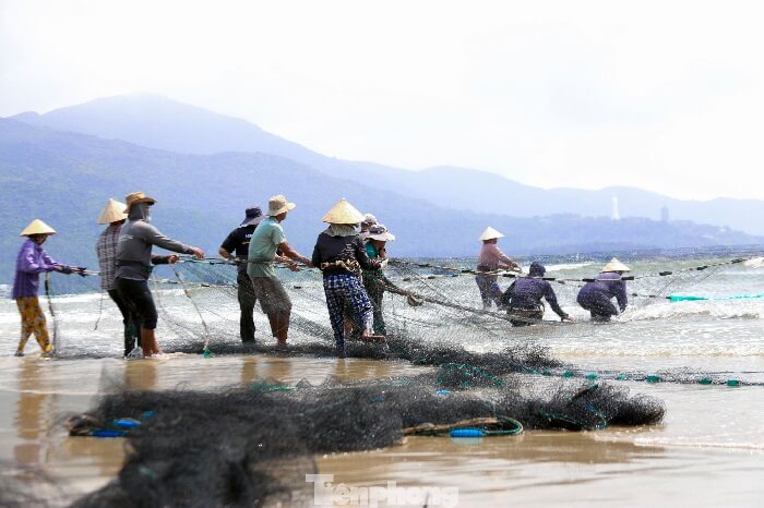 Biển Nguyễn Tất Thành