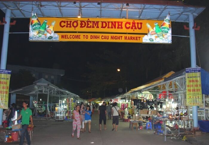 Chợ đêm Dinh Cậu Phú Quốc