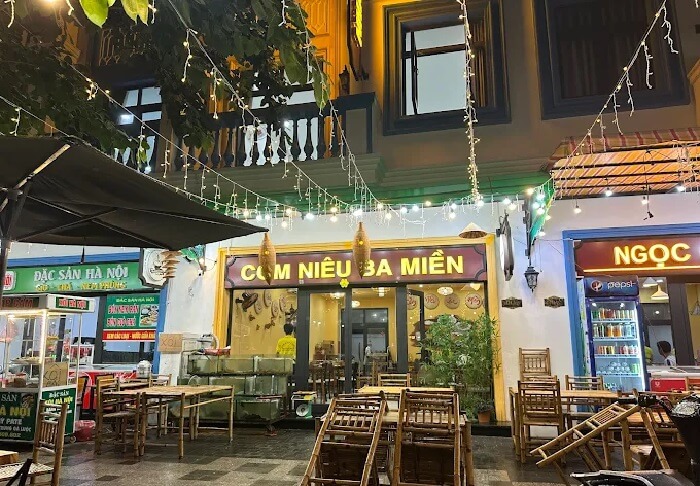 Quán cơm niêu Phú Quốc