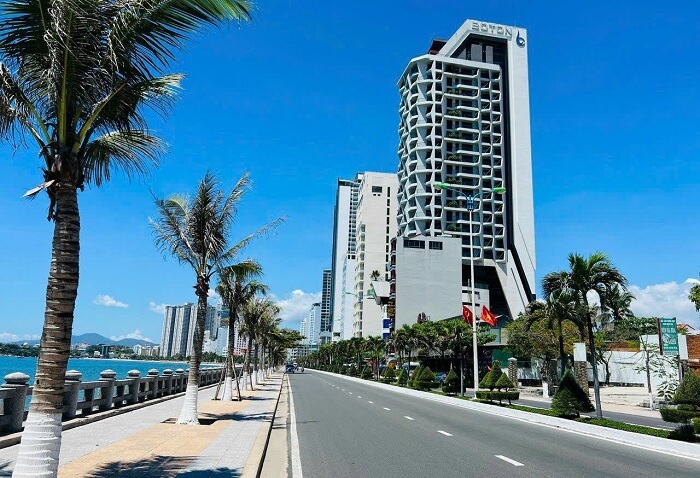 Khách sạn đường Phạm Văn Đồng Nha Trang