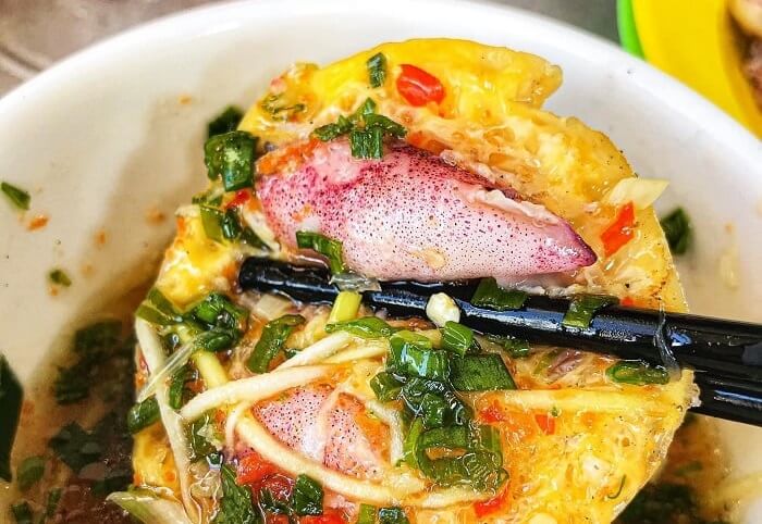 Quán bánh căn Nha Trang