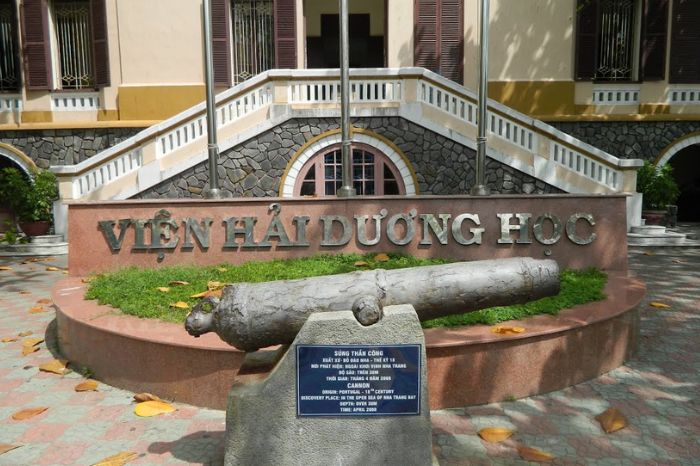 Thuỷ cung Nha Trang Viện Hải dương học