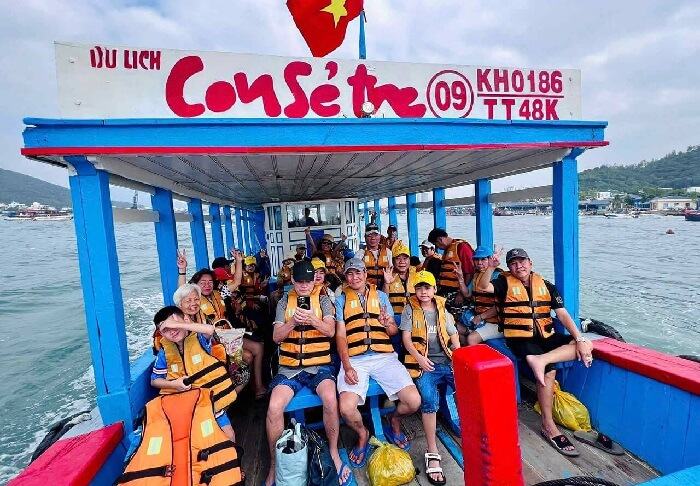 Con Sẻ Tre Nha Trang