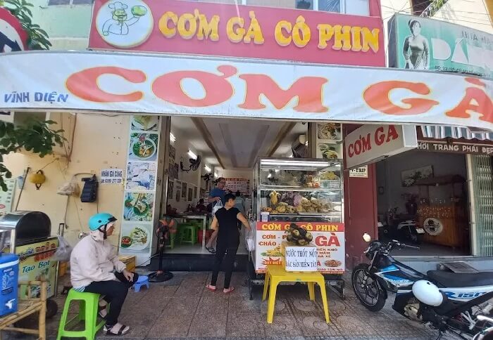 Quán cơm gà Nha Trang