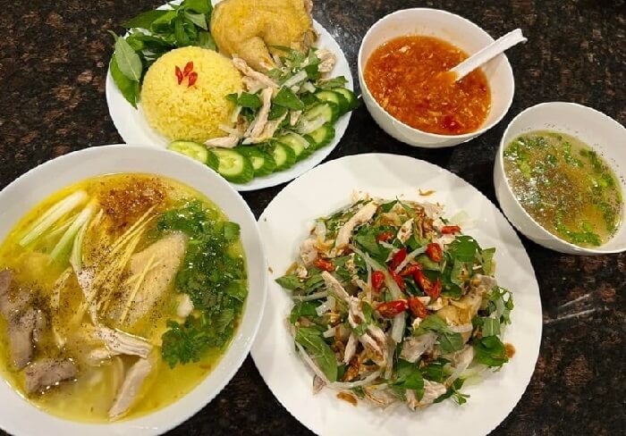 Quán cơm gà Nha Trang