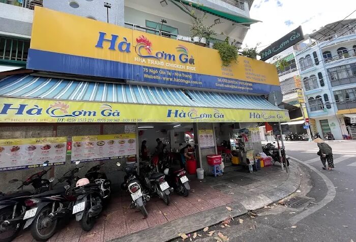 Quán cơm gà Nha Trang