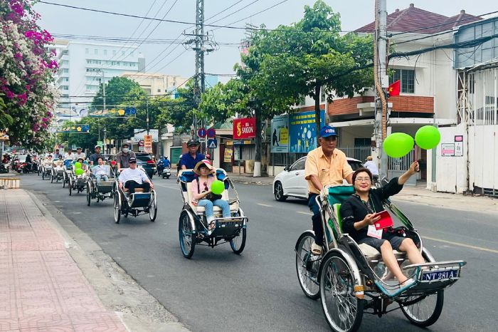 Xích lô Nha Trang có trải nghiệm gì